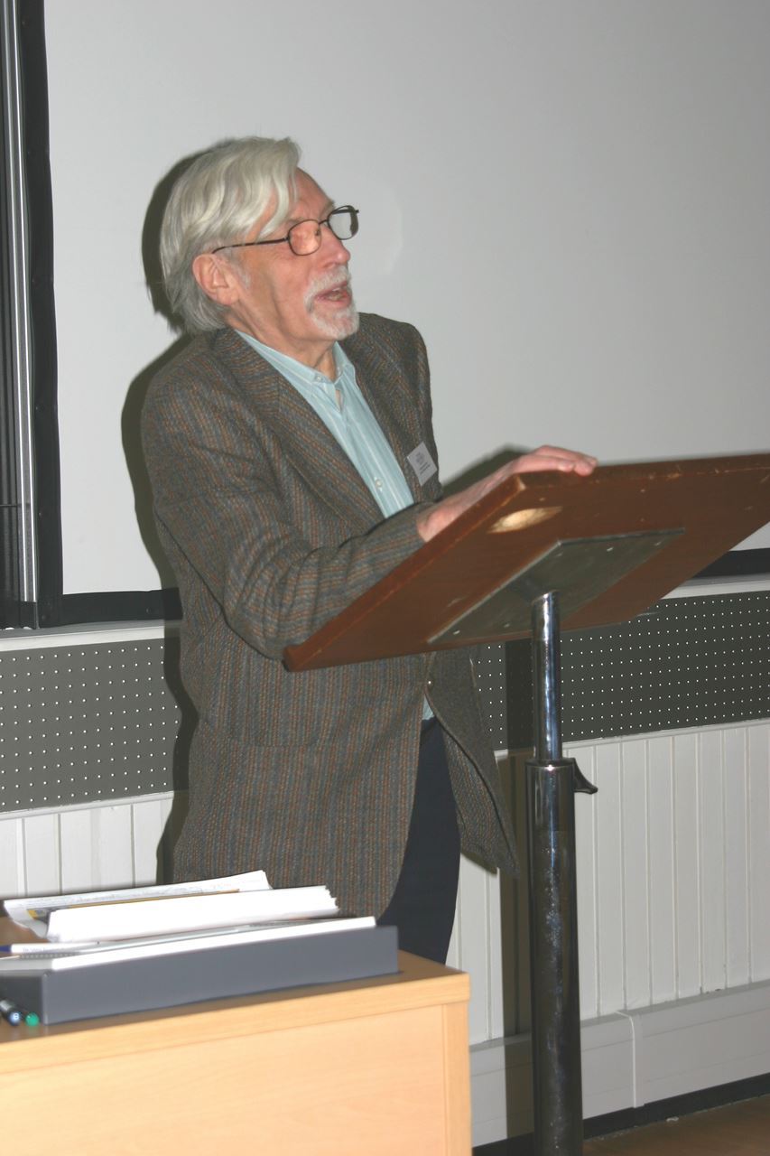 Paul Oliver at the Vernacular Architecture in the Twenty-First Century held in Oxford in 2006. The conference was in held in his honor. A volume of conference essays was edited by Marcel Vellinga and Lindsay. Photo Credit, Simon Bronner.